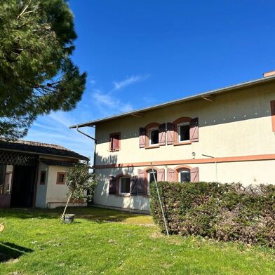 Immeuble  378000 €