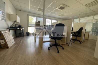 Local industriel  480000 €