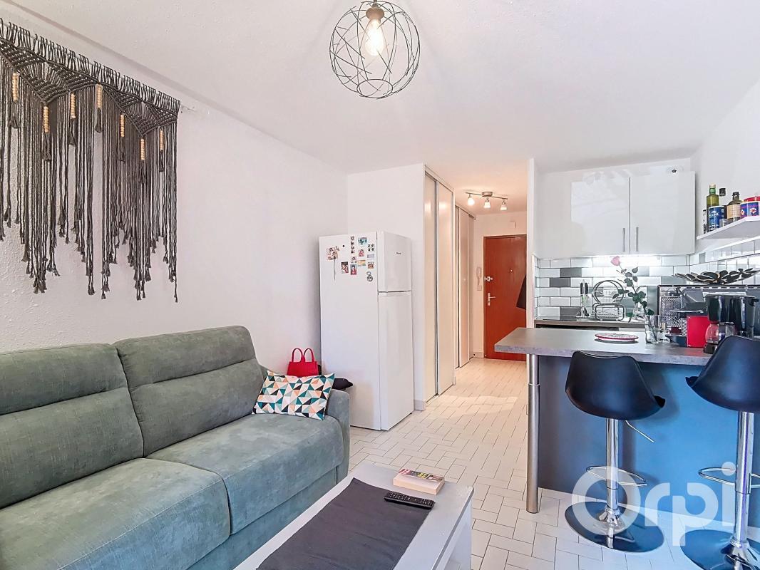 Photo A vendre studio de 23 m² avec belle terrasse de 7 m² dans rés... image 3/4