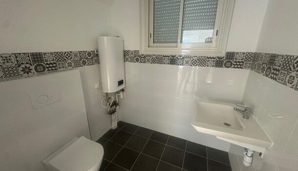 Local commercial 2 pièces  à louer Pau 64000