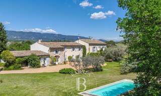 Maison 14 Pièces 330 m² à vendre à Lourmarin (84160)