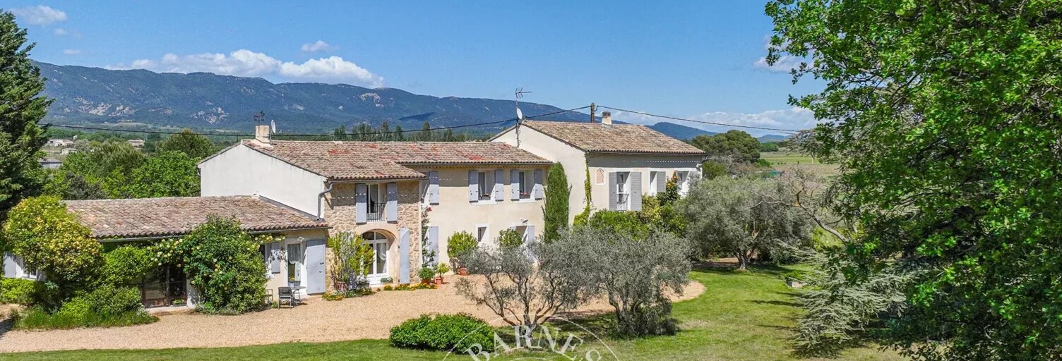 Maison 14 Pièces 330 m² à vendre à Lourmarin (84160)