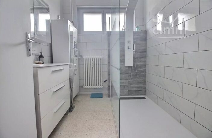 Appartement T3 rénové avec vue imprenable sur le Pilat à Roussil — photo 3
