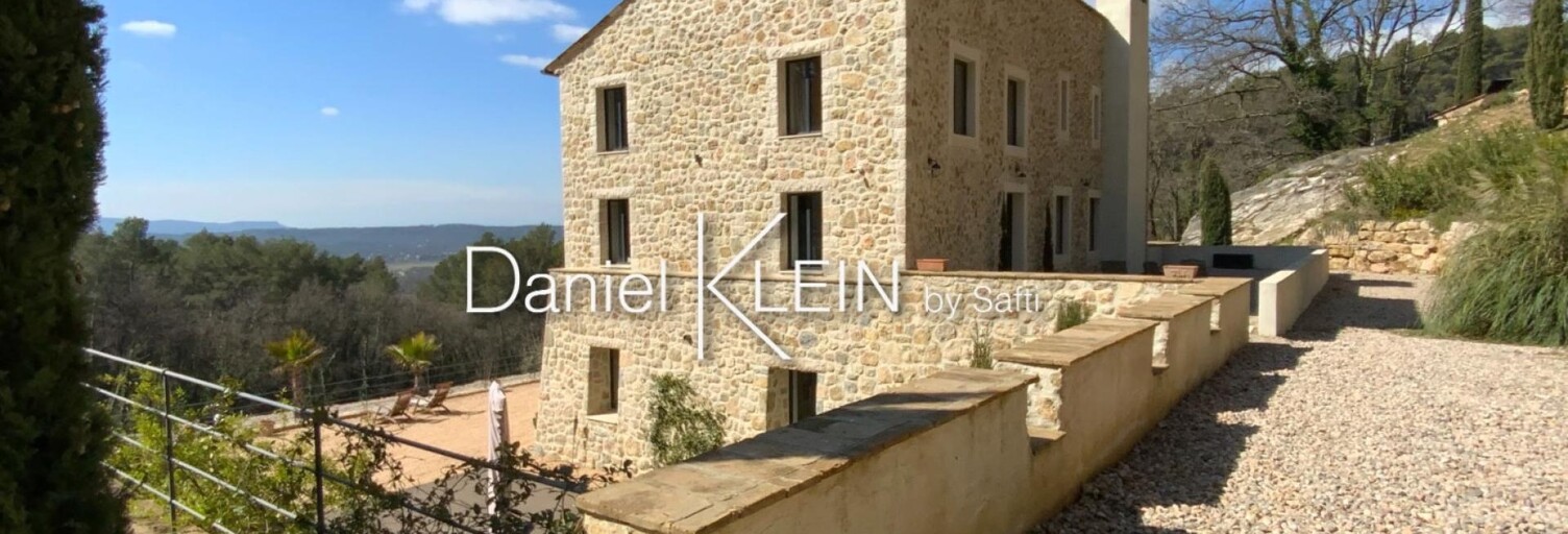 Maison 8 Pièces 345 m² à vendre à Tourrettes (83440)