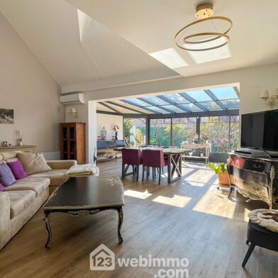 Maison 9 pièces 550000 €