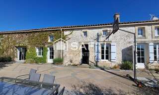 Maison 7 Pièces 186 m² à vendre à Coulonges-sur-l'Autize (79160)