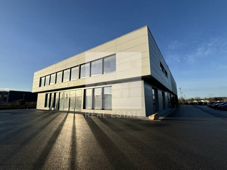 BUREAUX à LOUER — photo 1