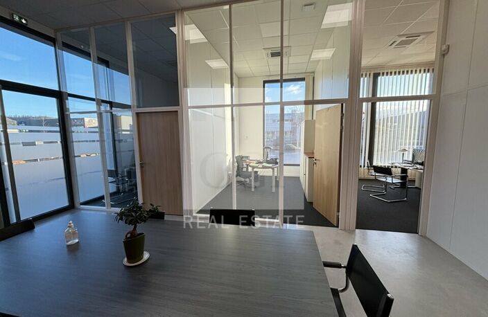 BUREAUX à LOUER — photo 5