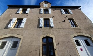 Maison 9 Pièces 218 m² à vendre à Rieupeyroux (12240)