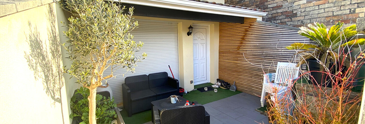 Immeuble  420 m² à vendre à Brach (33480)