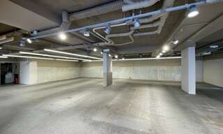 Commerce  389 m² à louer à Lyon 8 (69008)