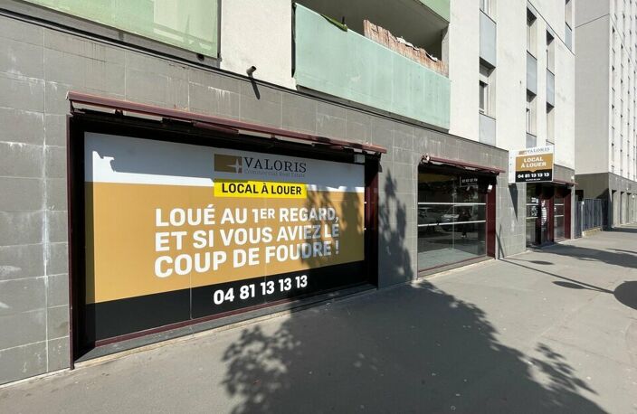 LOCAL COMMERCIAL à LOUER — photo 2