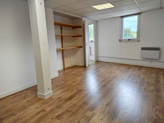 A louer bureau  50 m2 avec parking à Bordeaux — photo du bien