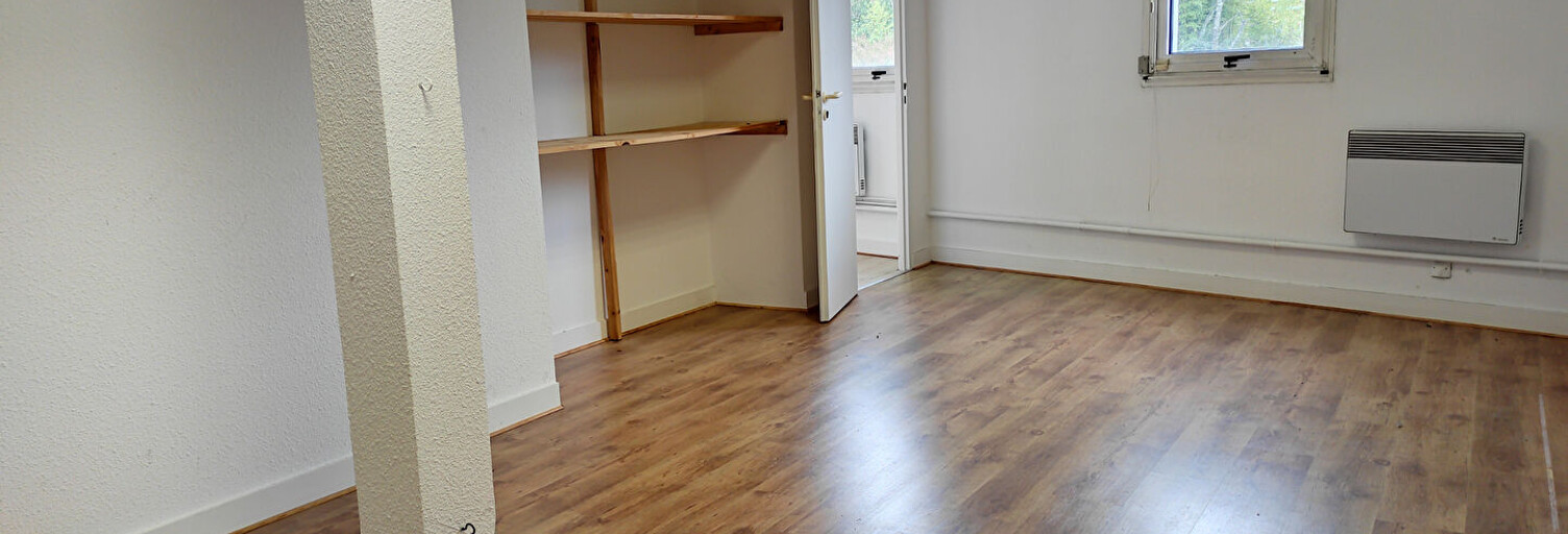 Bureau  50 m² à louer à Bordeaux (33000)