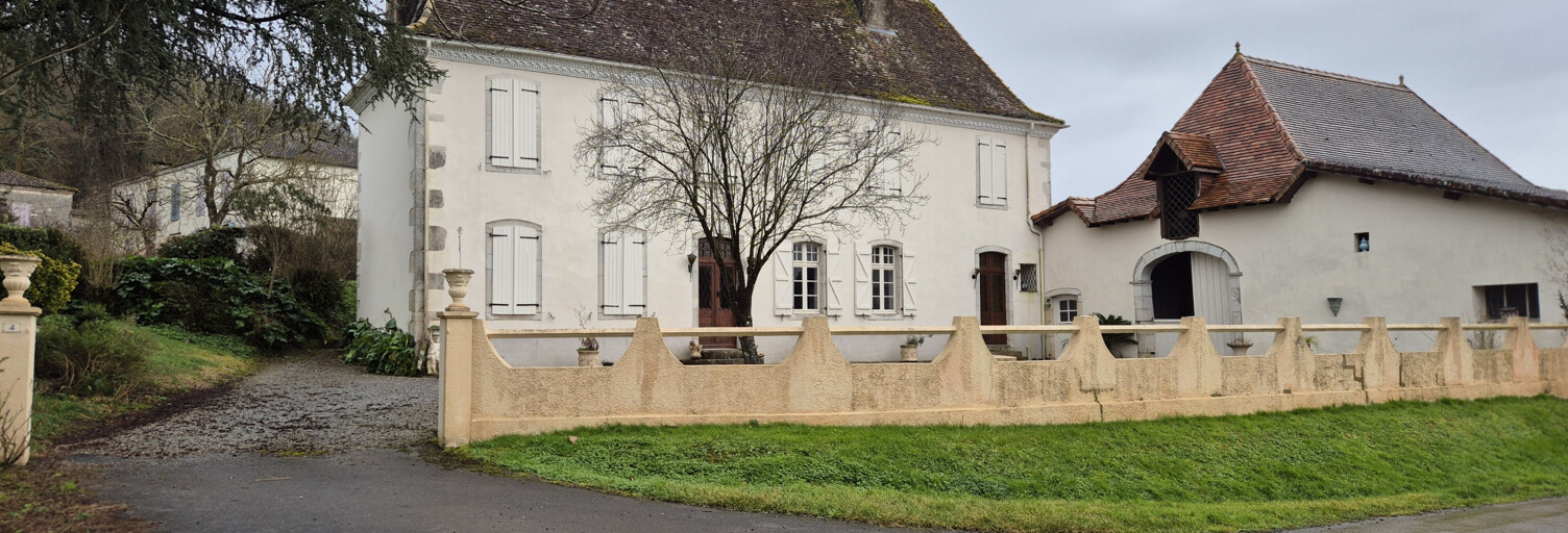 Maison 9 Pièces 208 m² à vendre à Castagnède (64270)