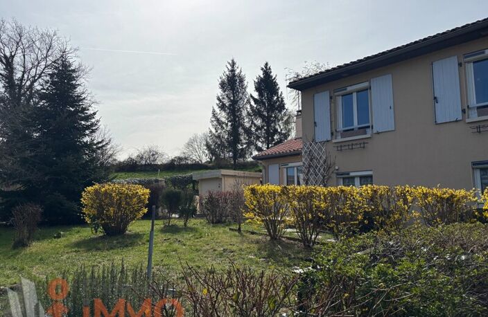 Villa — photo 2