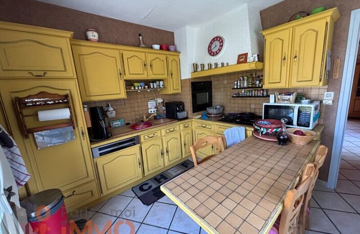 Villa — photo 4