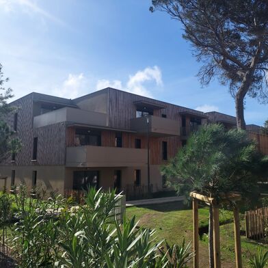 Appartement 2 pièces 221168 €