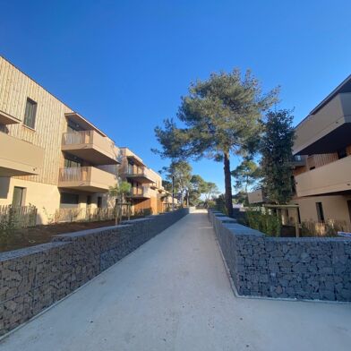 Appartement 2 pièces 249180 €