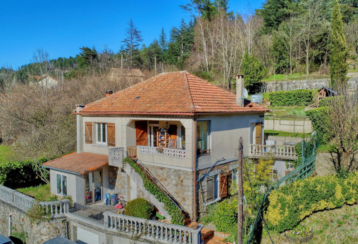 Maison Individuelle avec terrain et garage — photo 1