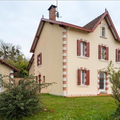 Maison 5 pièces 218325 €