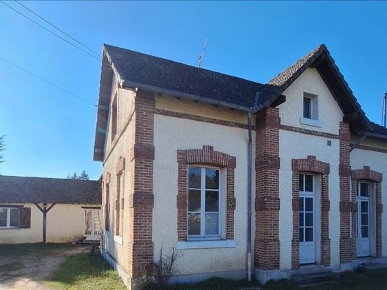 Maison en pierre de 11 pièces principales — photo 1