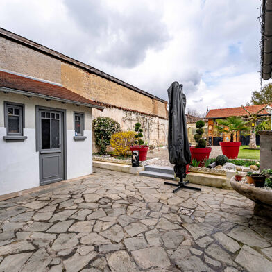 Maison 10 pièces 695250 €