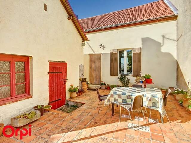 Maison BEZENET 4 pièce(s) 120 m² — photo du bien