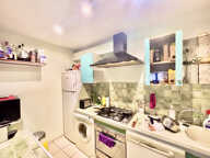 CANNES BAS PETIT JUAS MAGNIFIQUE T2 DE 30 M2 CAVE — photo 4