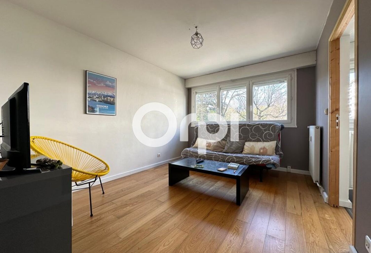Appartement À Vendre SECTEUR VALMY STADE DES ALPES — photo 1