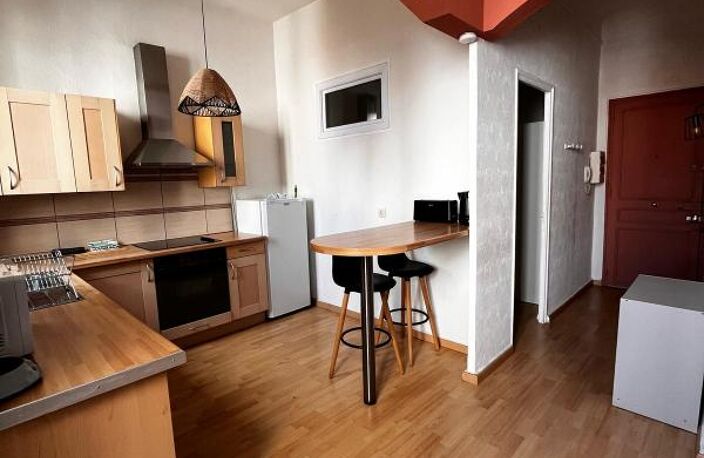 Très grand T2 de 41m2 entièrement meublé à 5 minutes du métr — photo 2