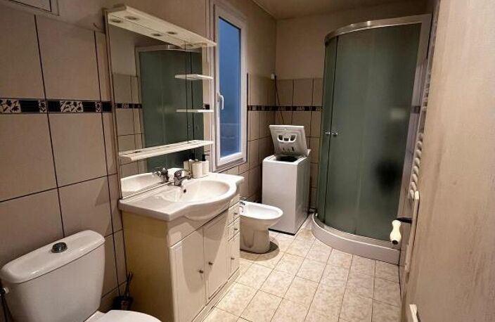 Très grand T2 de 41m2 entièrement meublé à 5 minutes du métr — photo 3