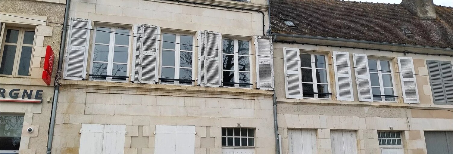 Immeuble  290 m² à vendre à Saint-Savin (86310)