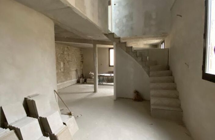 Maison de village. rénovation à finir. À Vendre — photo 2
