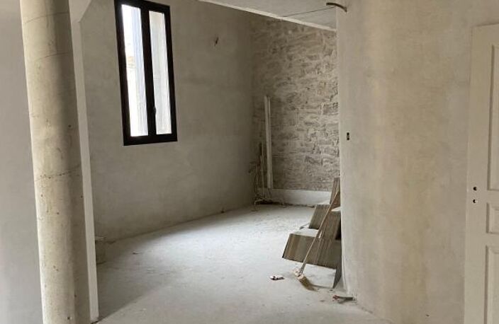 Maison de village. rénovation à finir. À Vendre — photo 3