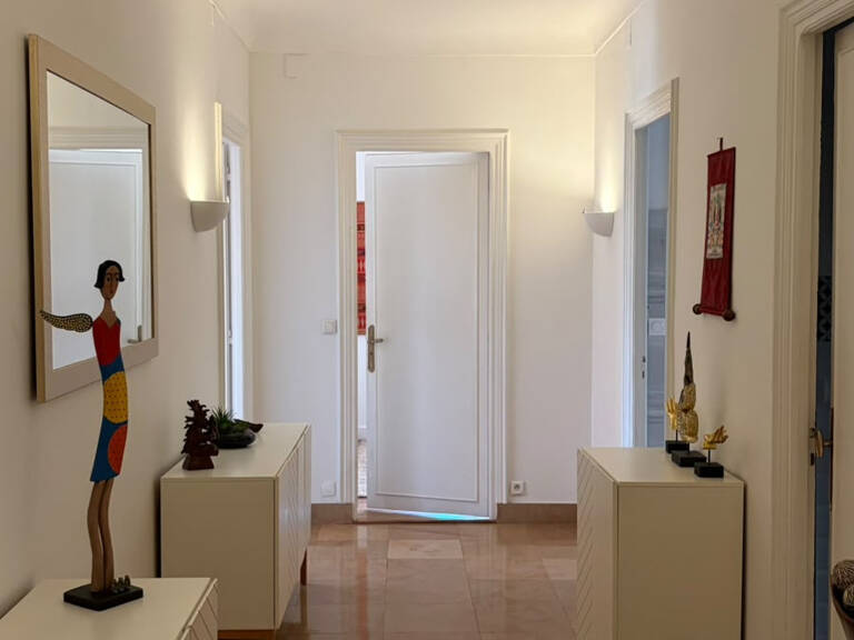 PALACE à MENTON - GRAND APPARTEMENT BOURGEOIS - BEAU — photo 1