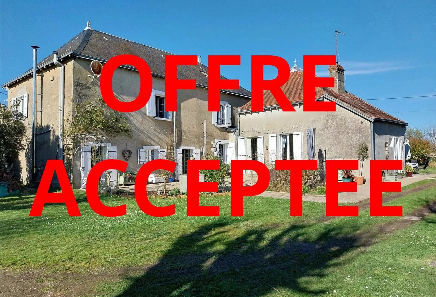 Maison avec piscine et terrain à vendre proche Prissac 36 — photo 1