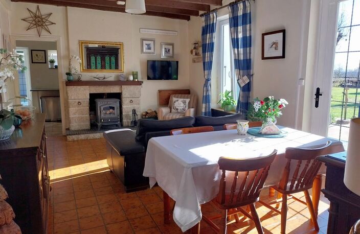 Maison avec piscine et terrain à vendre proche Prissac 36 — photo 4