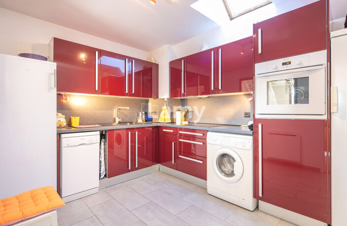 Appartement + 2 Garages + Cellier sur le palier  — photo 3