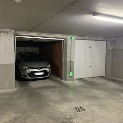 Garage  126 €