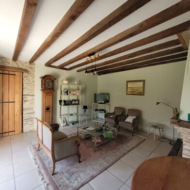 Maison 8 pièces 325500 €