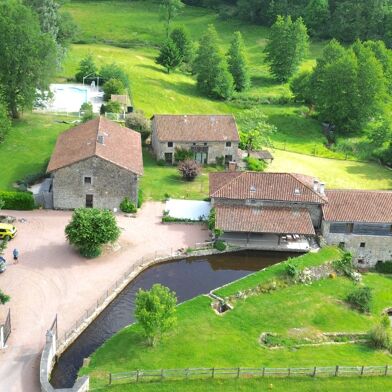 Maison 23 pièces 895000 €