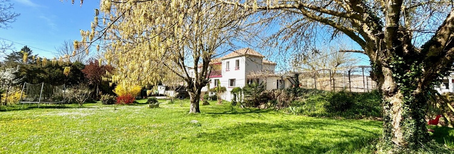 Commerce 4 Pièces 204 m² à vendre à Montcuq-en-Quercy-Blanc (46800)