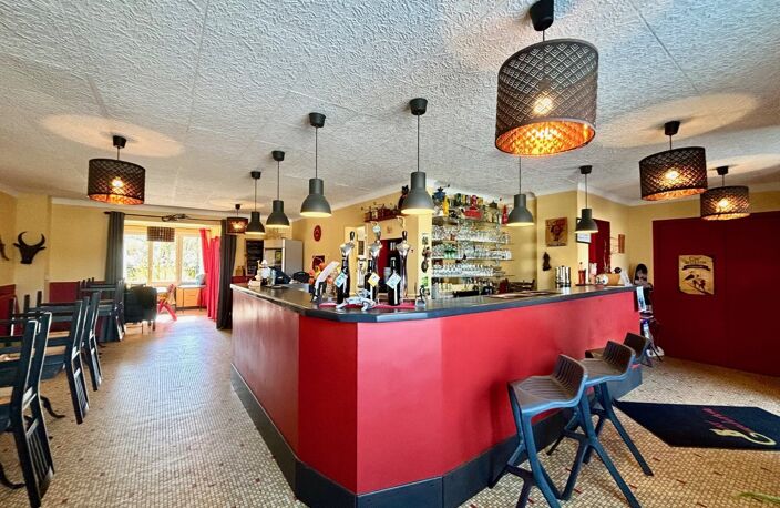 Restaurant — photo 2