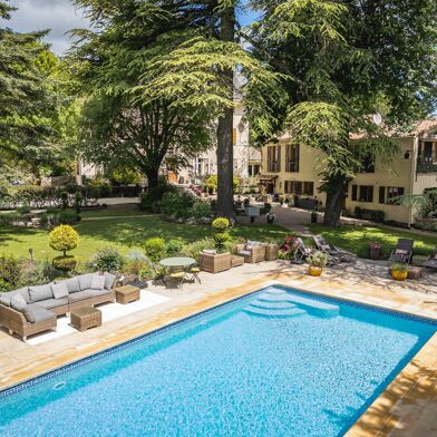 Maison 15 pièces 899000 €