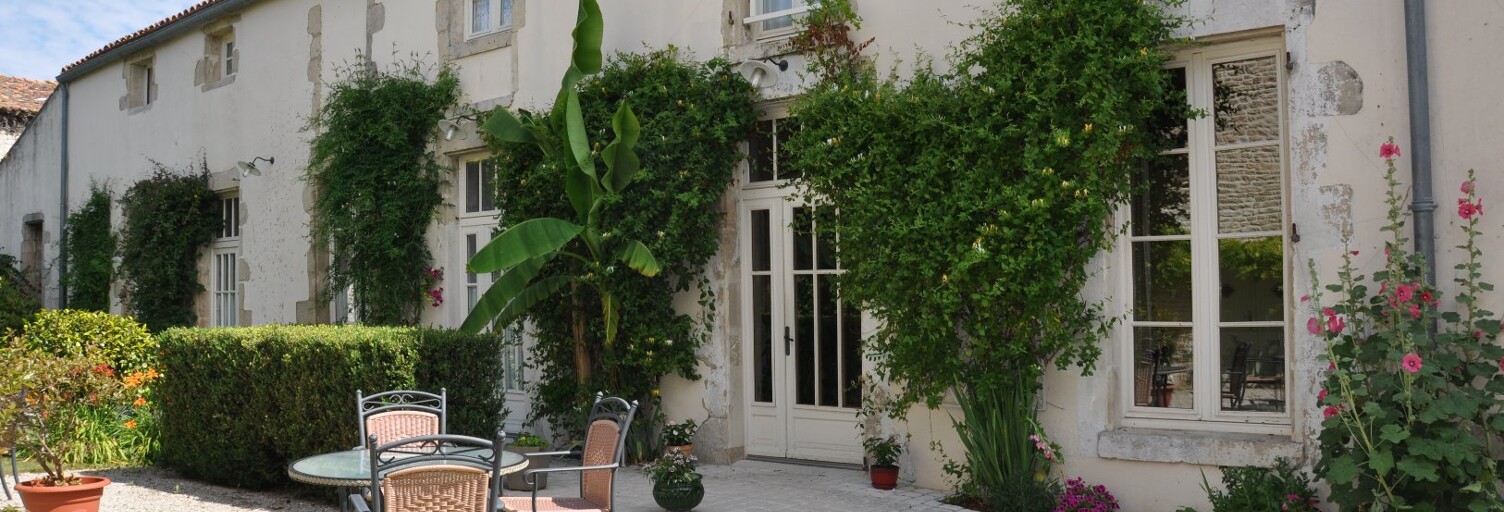 Maison 15 Pièces 713 m² à vendre à Aulnay (17470)