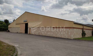 Local industriel 6 Pièces 2000 m² à louer à Auxerre (89000)