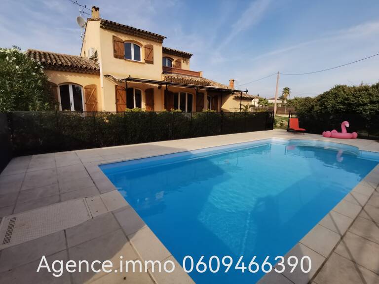 maison individuelle avec piscine de 32 m2 sur terrain de 1500 m — photo 1