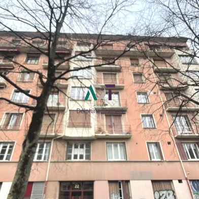 Appartement 6 pièces 255000 €