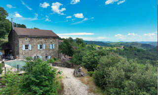 Maison 11 Pièces 317 m² à vendre à Saint-Pierre-Saint-Jean (07140)